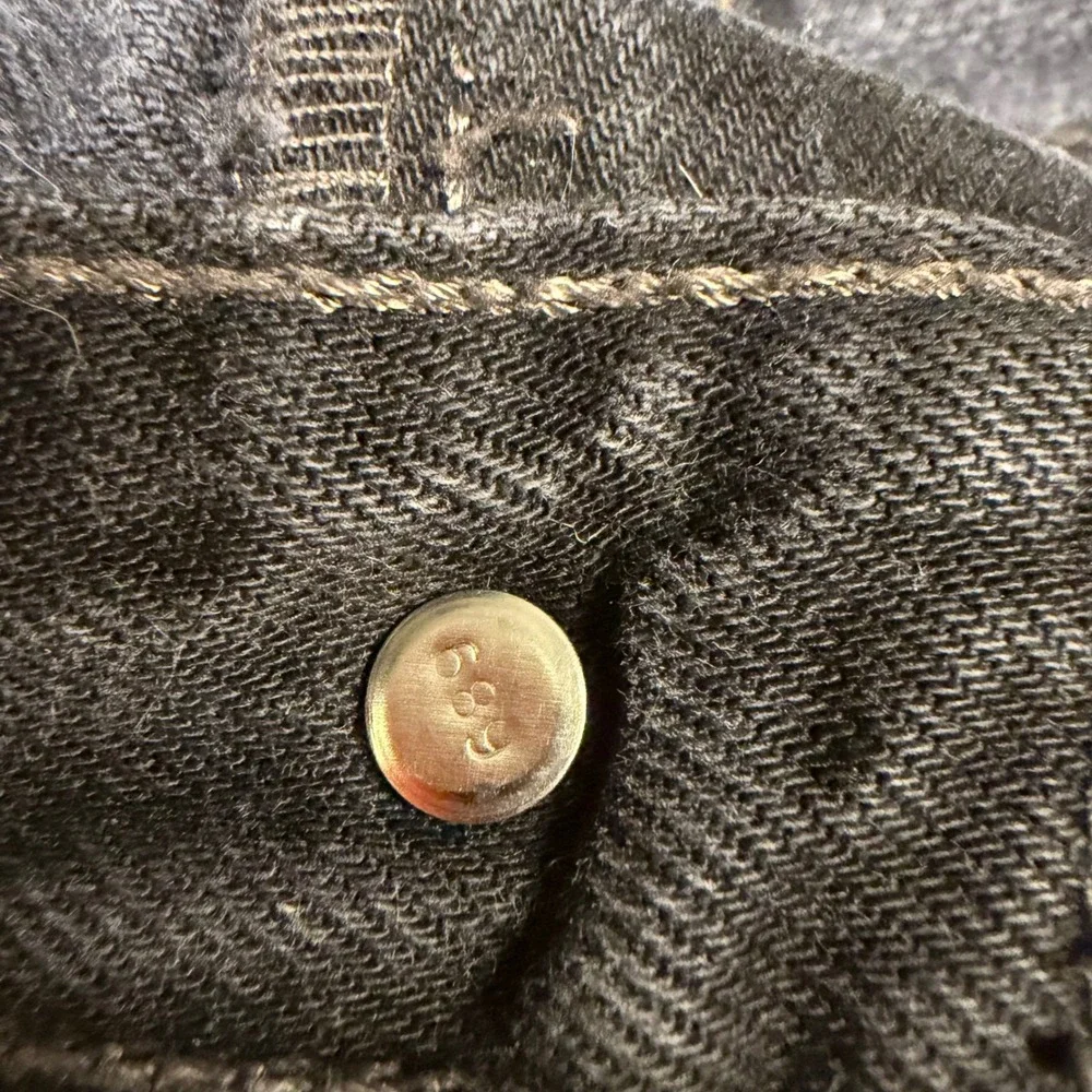 Levis tagged 34x32